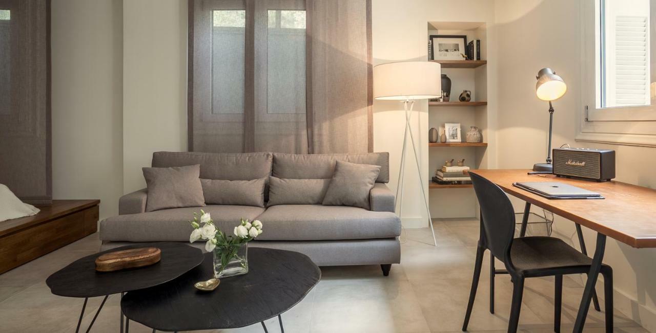 Unique Semi-Basement Stay At The Foot Of The Acropolis Atina Dış mekan fotoğraf