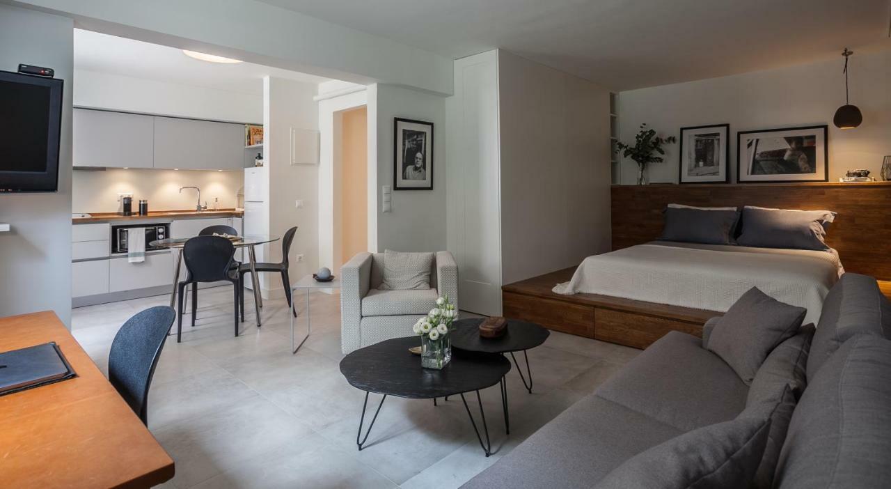 Unique Semi-Basement Stay At The Foot Of The Acropolis Atina Dış mekan fotoğraf