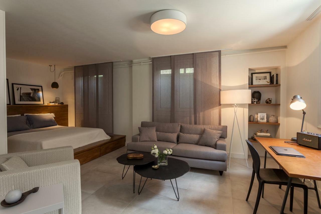 Unique Semi-Basement Stay At The Foot Of The Acropolis Atina Dış mekan fotoğraf
